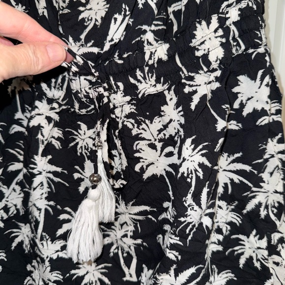 Blue Island black and white tropical top size L - Picture 10 of 12